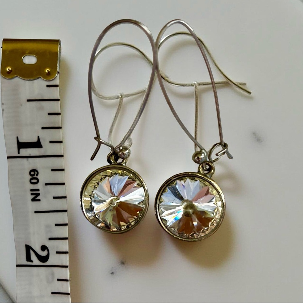 Express Silver Dangle Earrings with Clear Gemstones
